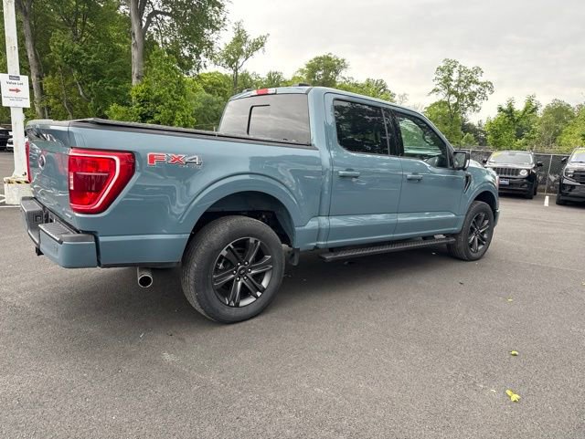 Used 2022 Ford Explorer XLT w/ Equipment Group 202A AWD/4WD image 6