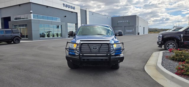 Used 2016 Toyota Tundra Limited w/ Limited Premium Package AWD/4WD image 2