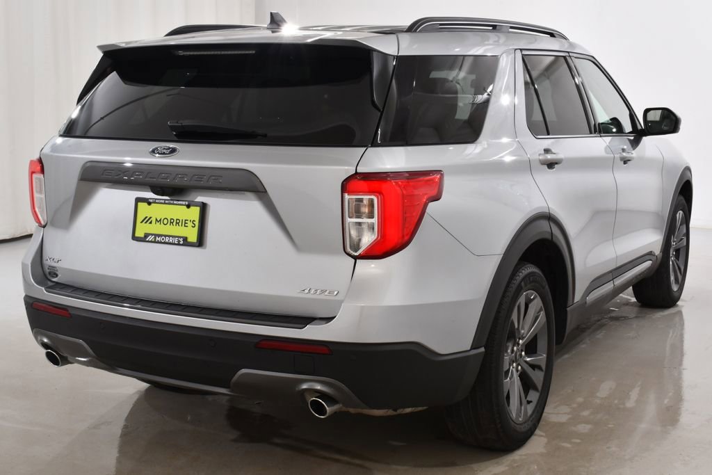 Used 2022 Ford Explorer XLT w/ Equipment Group 202A AWD/4WD image 12