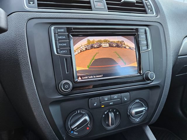 Used 2016 Volkswagen Jetta SE FWD image 26