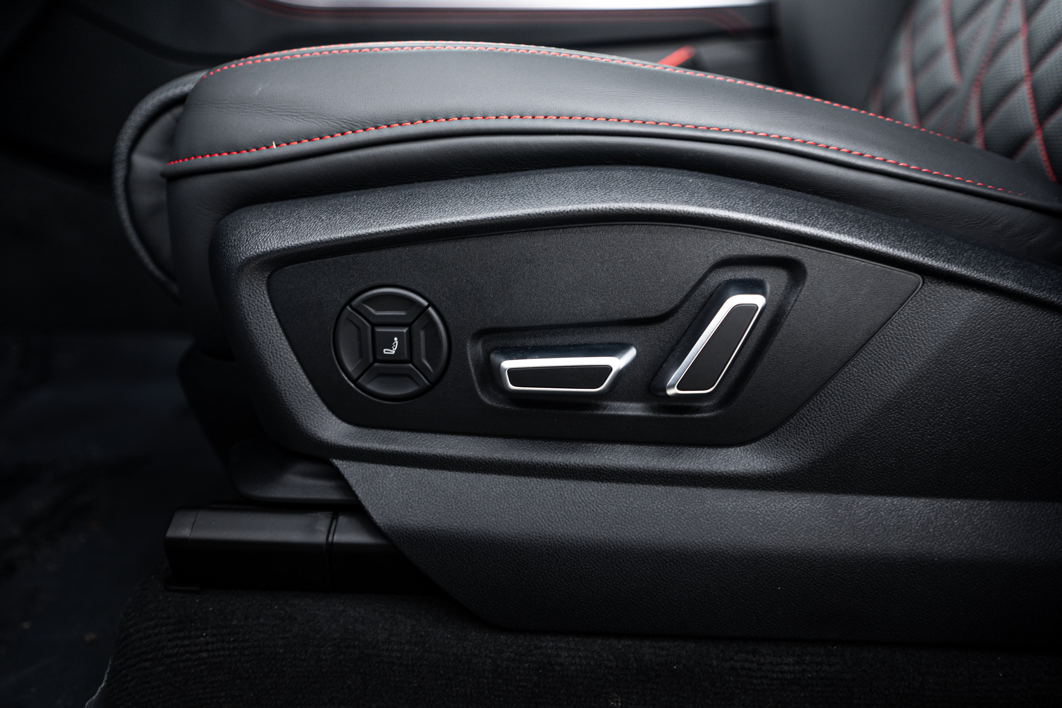 New 2026 Audi SQ8 Prestige image 15