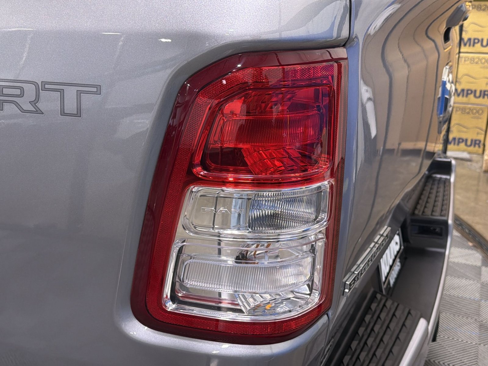 Used 2022 RAM 1500 Big Horn AWD/4WD image 18