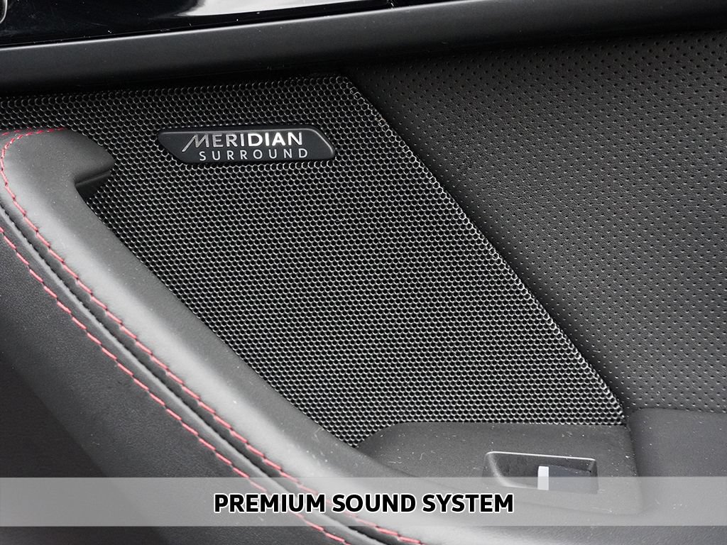 Used 2023 Jaguar F-TYPE R AWD/4WD image 4