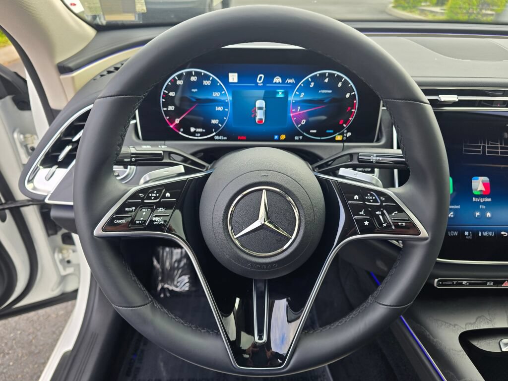Used 2024 Mercedes-Benz E 350 4MATIC Sedan image 14
