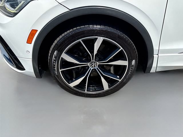 Used 2022 Volkswagen Tiguan SEL R-Line AWD/4WD image 30