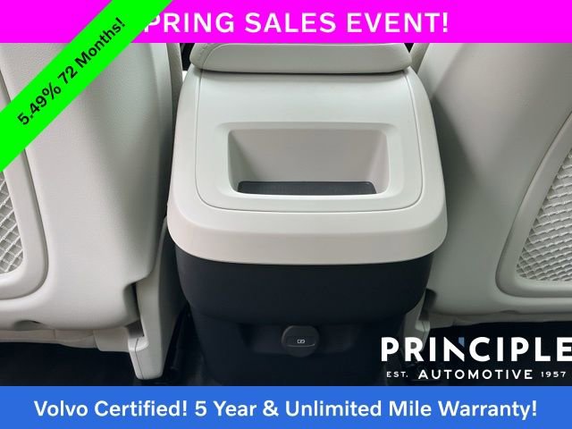 Certified 2025 Volvo XC60 B5 Core image 34