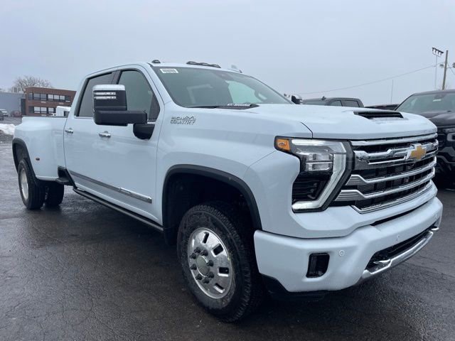 New 2026 Chevrolet Silverado 3500 High Country w/ High Country Premium Package