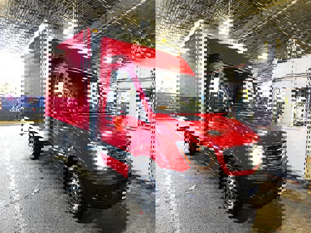 Used 2016 Freightliner Sprinter 3500 image 1