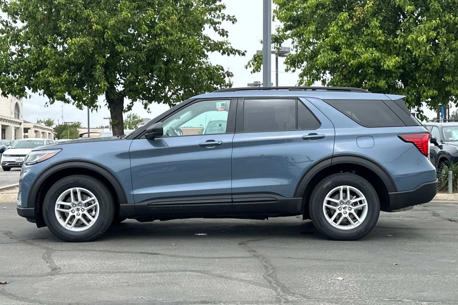 New 2026 Ford Explorer Active image 7