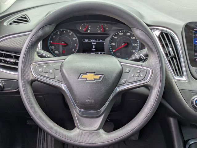 Used 2019 Chevrolet Malibu LT FWD image 17