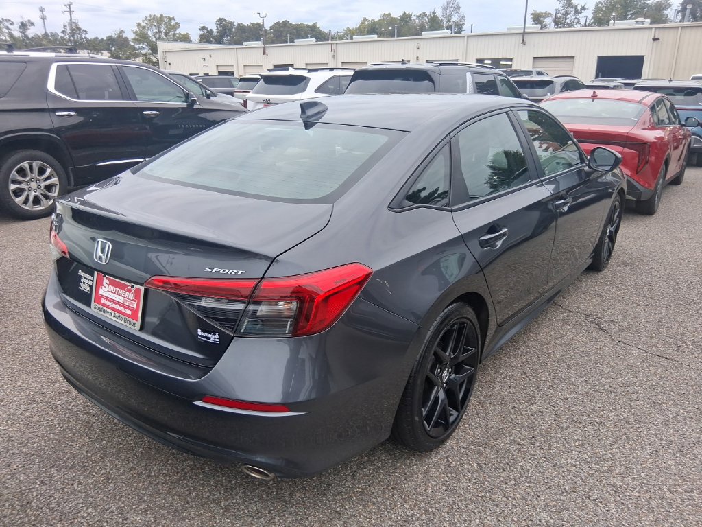 Used 2022 Honda Civic Sport image 4