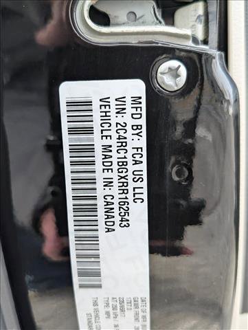 Used 2024 Chrysler Pacifica Touring-L image 25