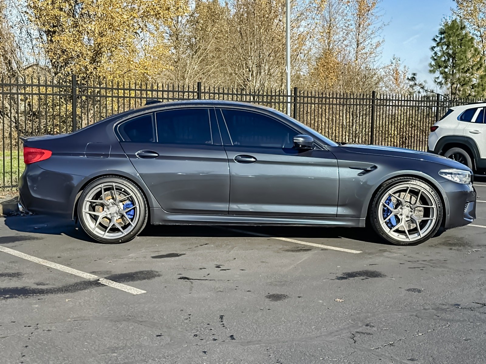 Used 2019 BMW M5 w/ Executive Package image 3