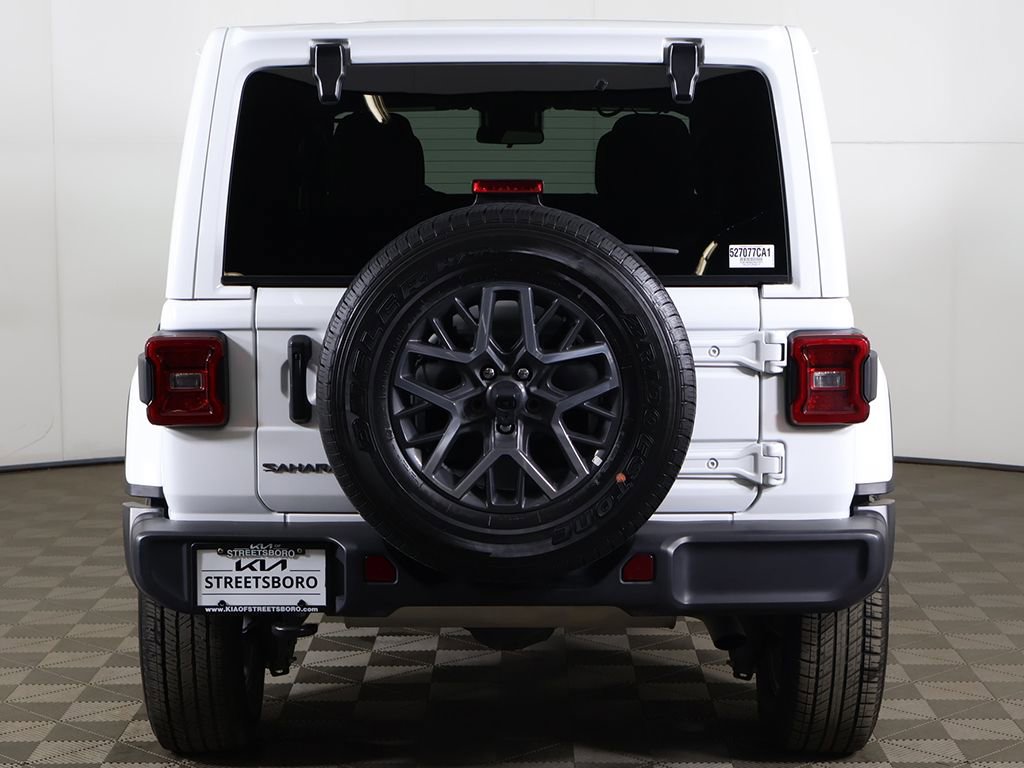 Used 2025 Jeep Wrangler Unlimited Sahara AWD/4WD image 11