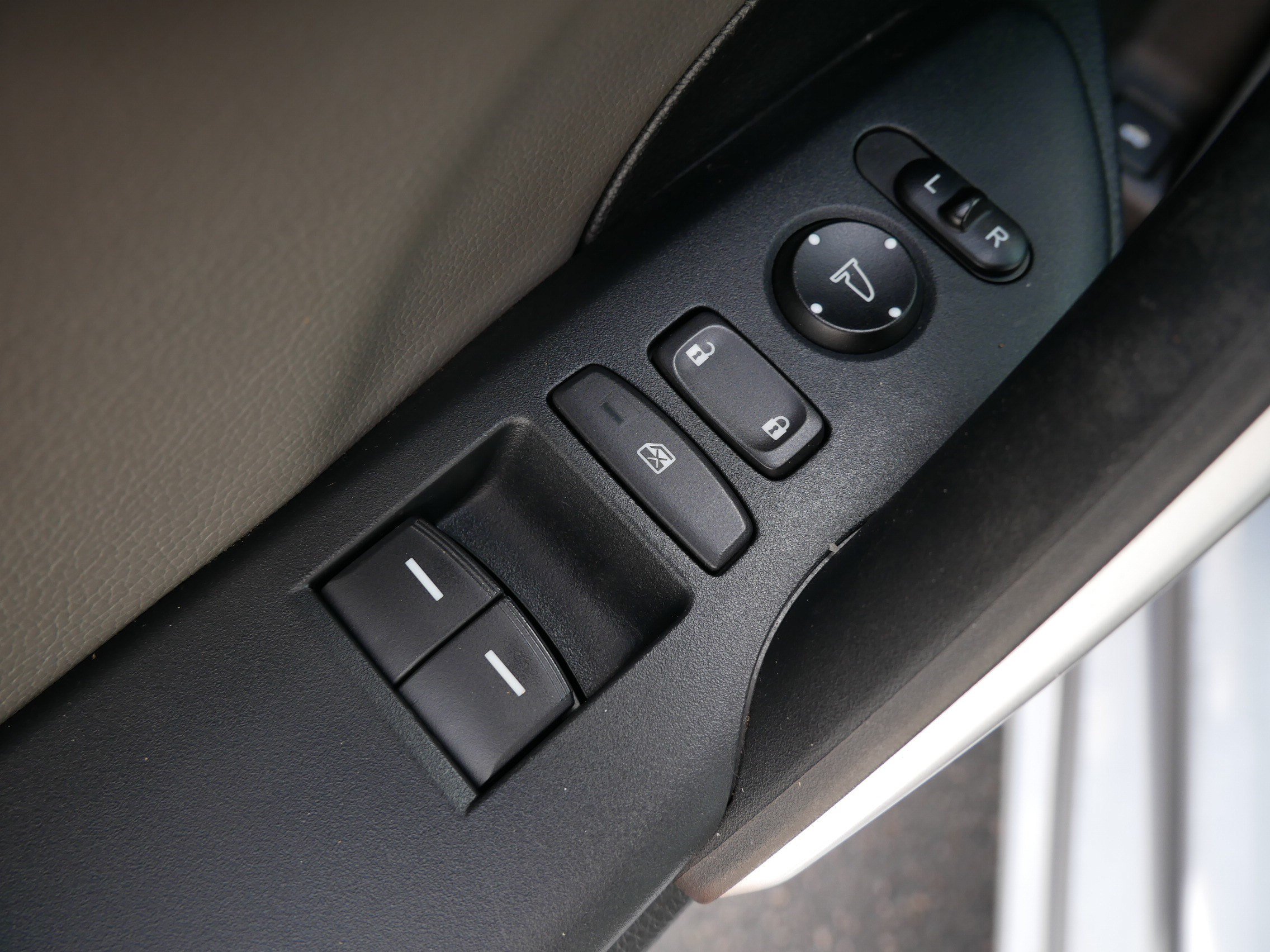 Used 2016 Honda Civic EX-L image 19