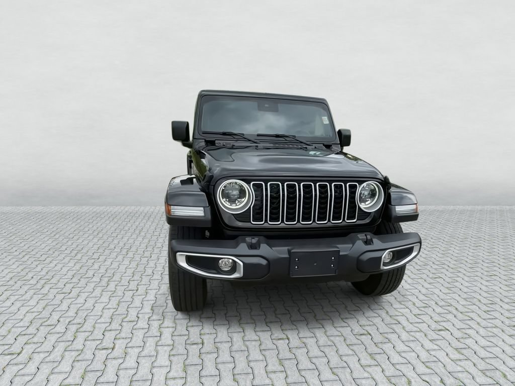 Used 2024 Jeep Wrangler Unlimited Sahara AWD/4WD image 3