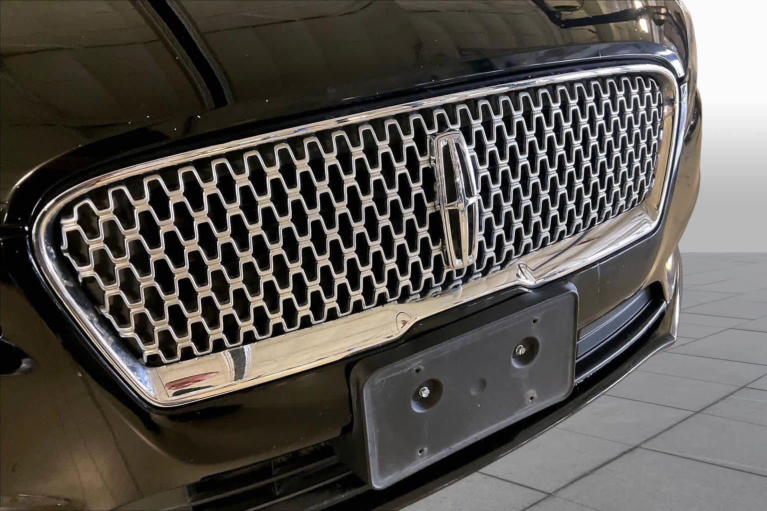 Used 2018 Lincoln MKZ Reserve w/ Climate Package AWD/4WD image 29