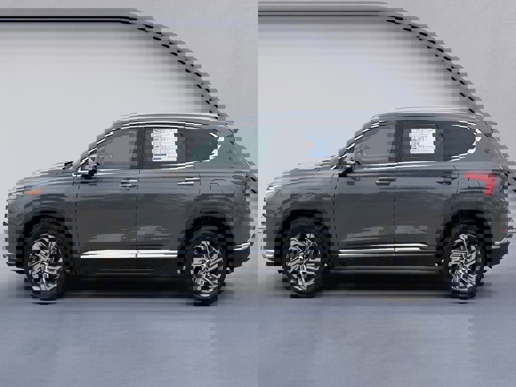 Used 2022 Hyundai Santa Fe SEL w/ Convenience Package image 2