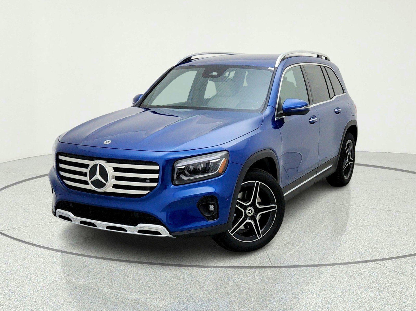 New 2026 Mercedes-Benz GLB 250 image 2