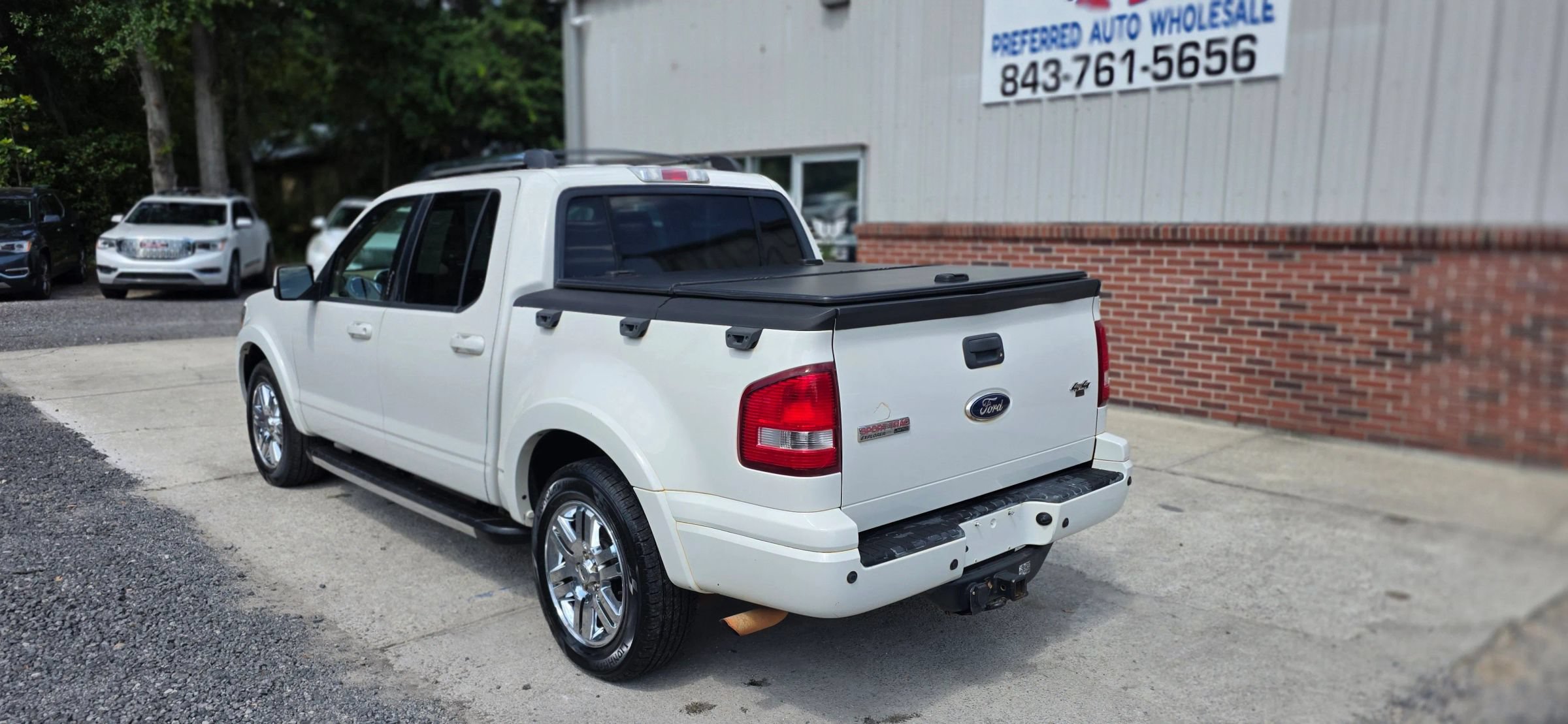 Used 2010 Ford Explorer Sport Trac Limited AWD/4WD image 5