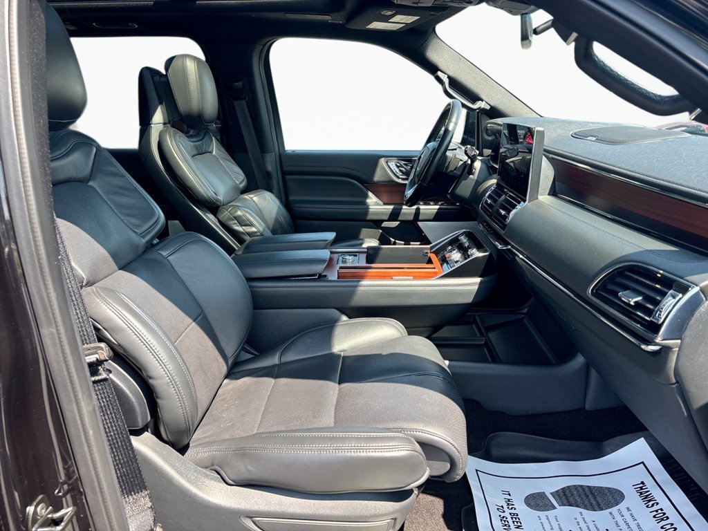 Used 2023 Lincoln Navigator L Reserve AWD/4WD image 13