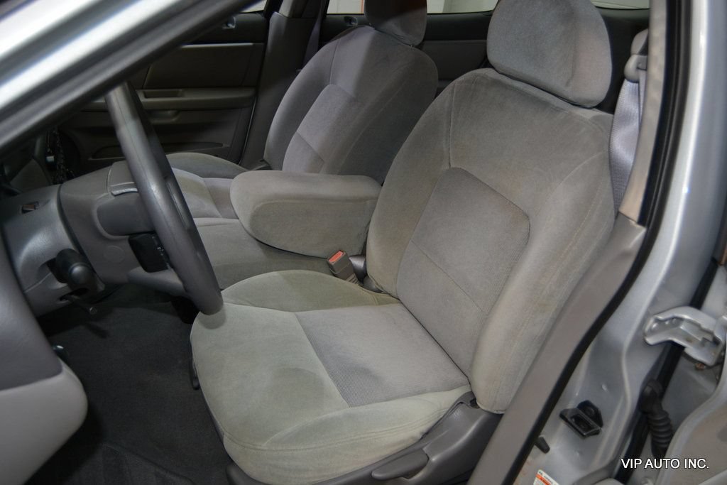 Used 2004 Mercury Sable GS FWD image 12