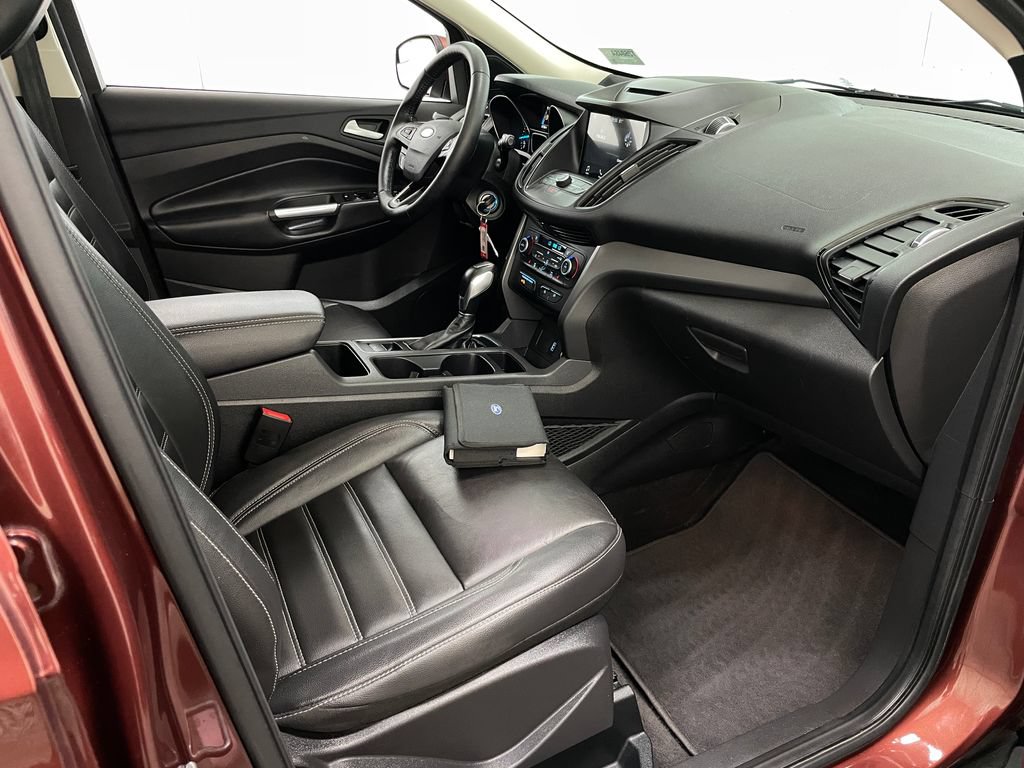 Used 2018 Ford Escape SEL AWD/4WD image 36