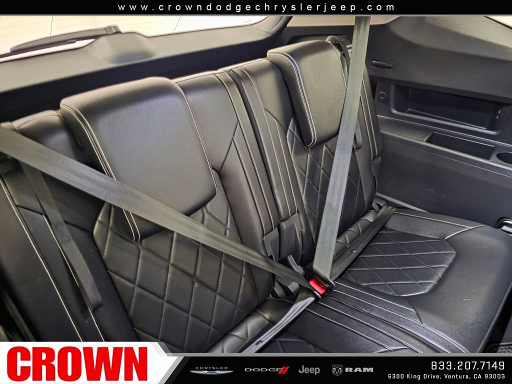 Used 2024 Volkswagen Atlas SEL Premium R-Line image 16