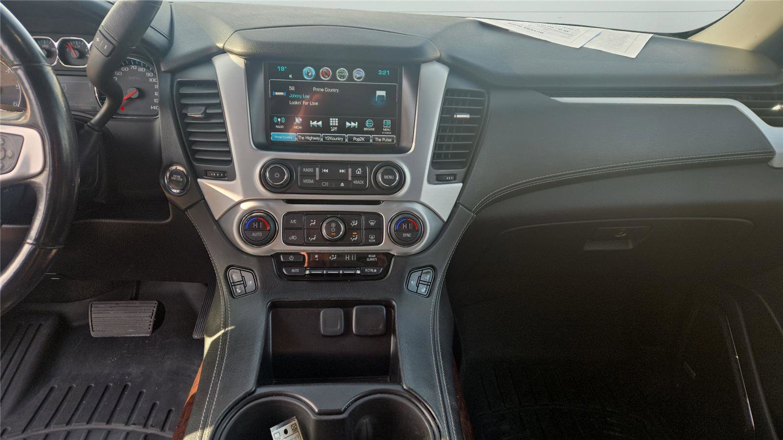 Used 2019 GMC Yukon SLT image 17