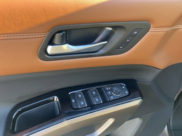 Used 2024 Nissan Pathfinder Platinum w/ Cargo Package image 11