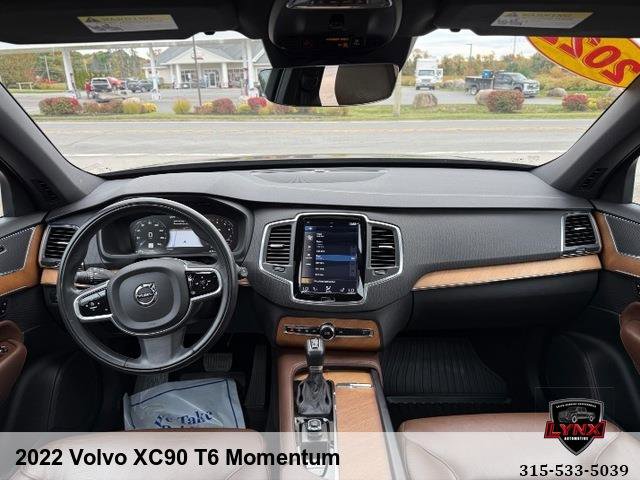 Used 2022 Volvo XC90 T6 Momentum image 9