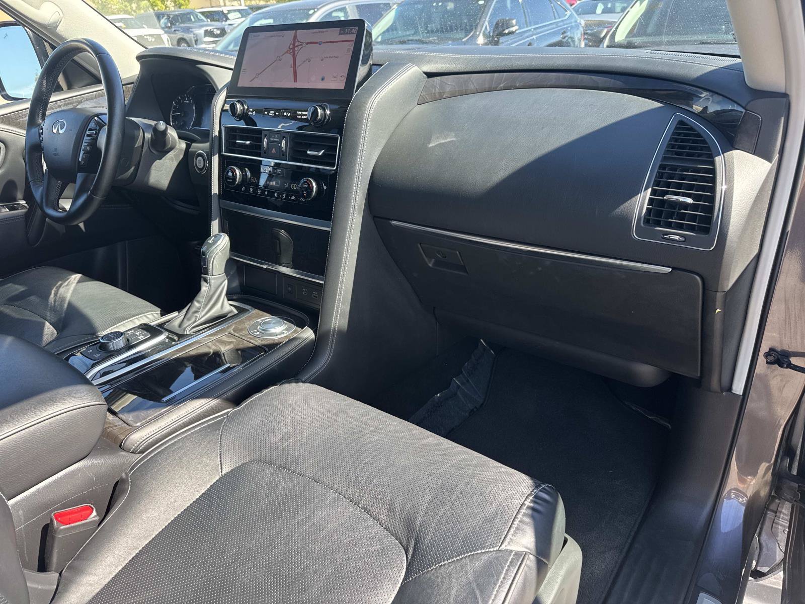 Certified 2024 INFINITI QX80 Luxe RWD image 13