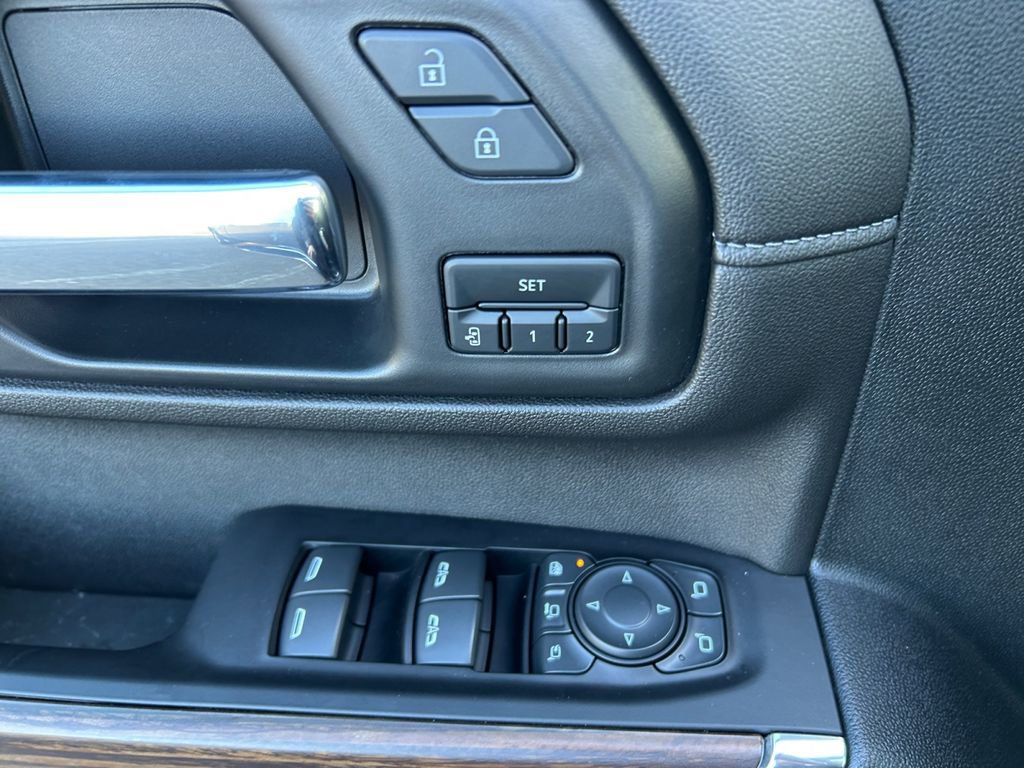 Used 2022 Chevrolet Silverado 3500 High Country w/ Technology Package image 23