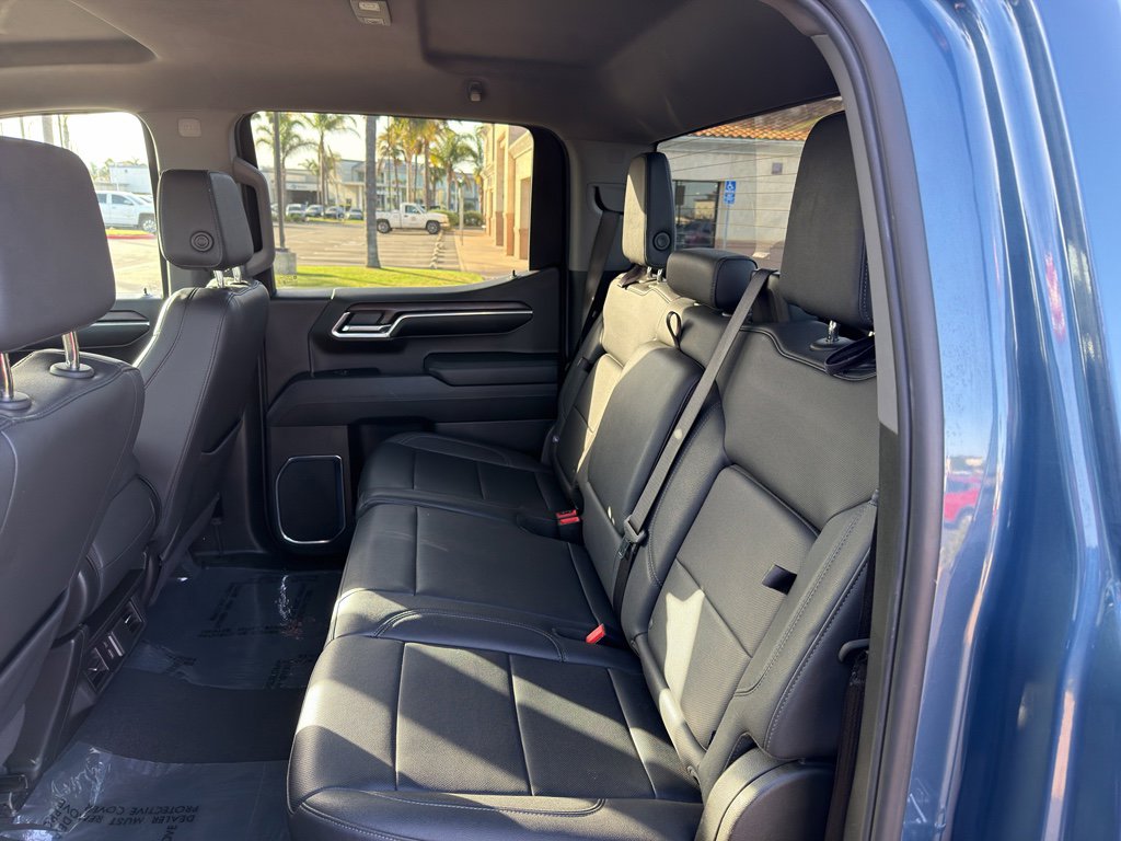 Used 2024 GMC Sierra 1500 SLT image 9