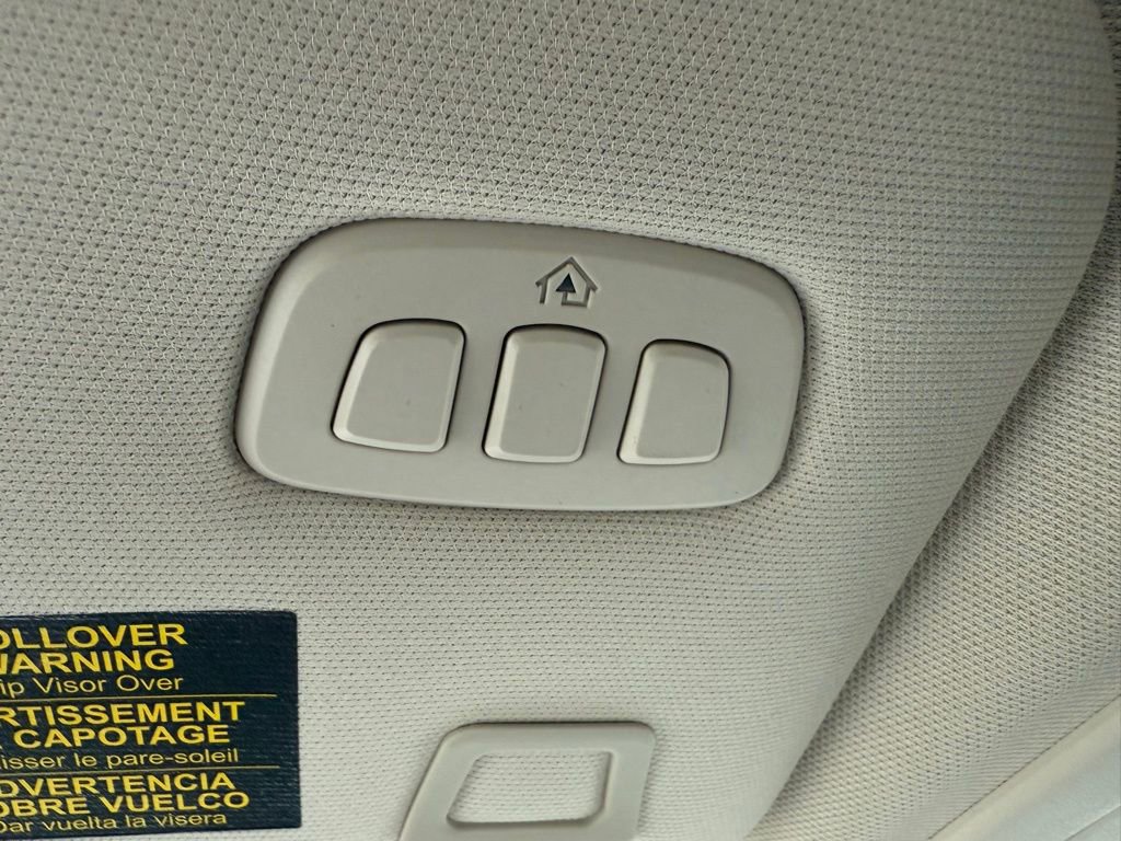 Used 2024 Lincoln Corsair AWD w/ Equipment Group 101A image 27