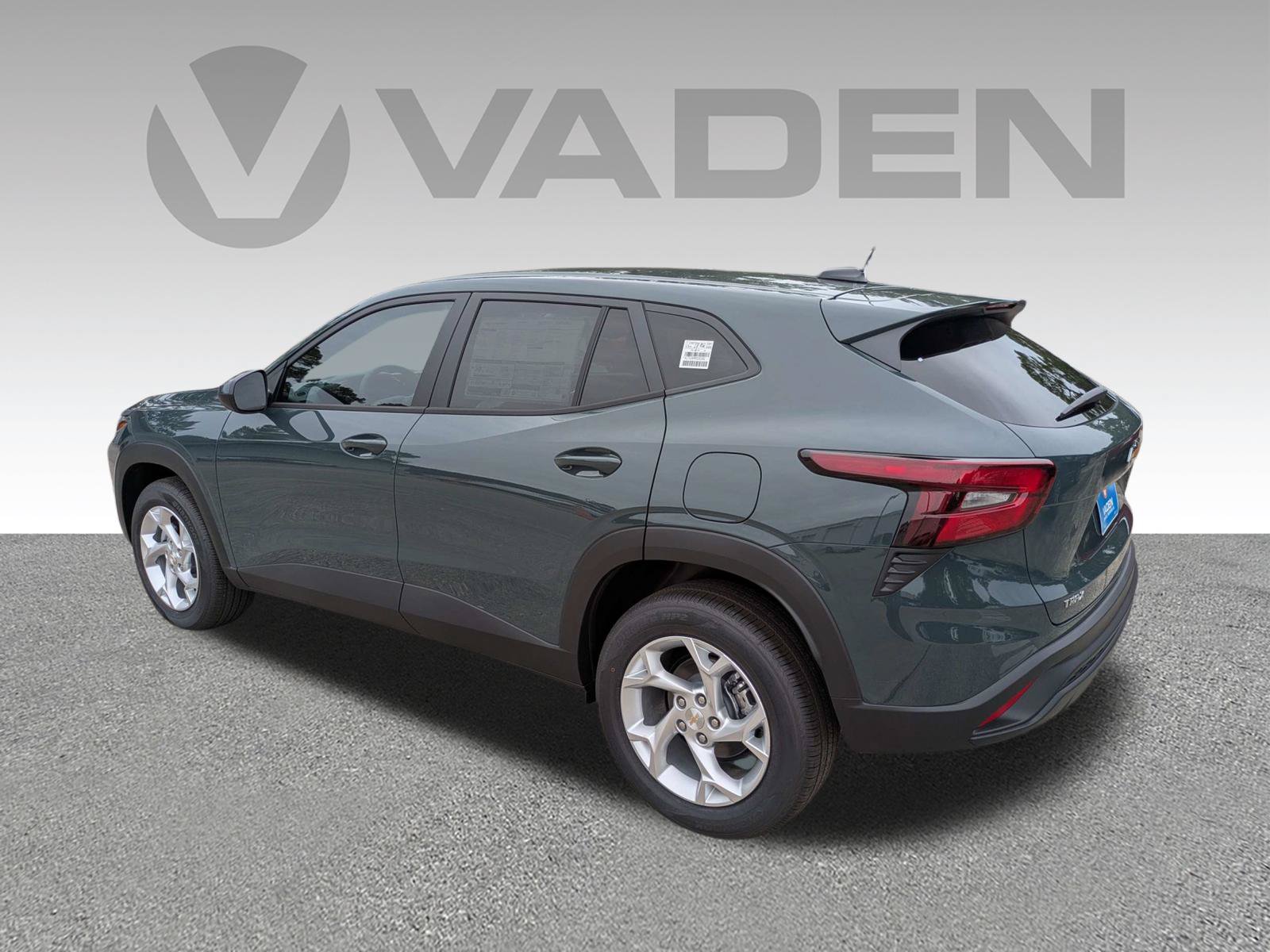 New 2026 Chevrolet Trax LS w/ LS Convenience Package FWD image 25