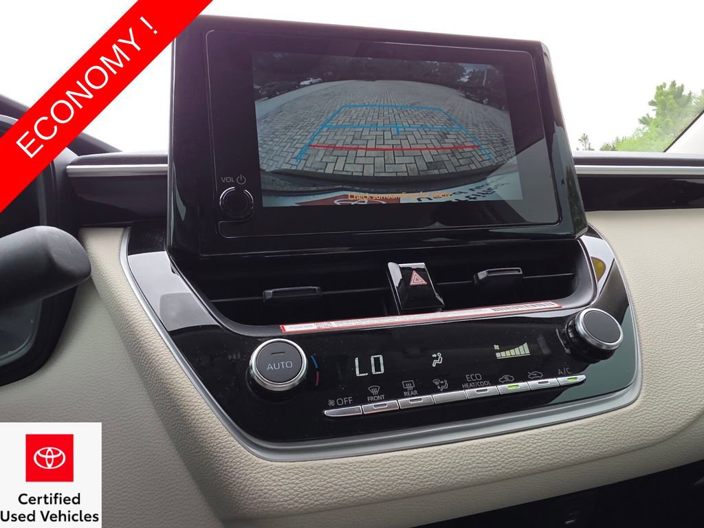 Certified 2025 Toyota Corolla LE FWD image 32