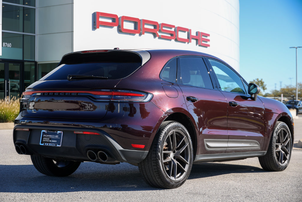 Certified 2023 Porsche Macan Turbo AWD/4WD image 10