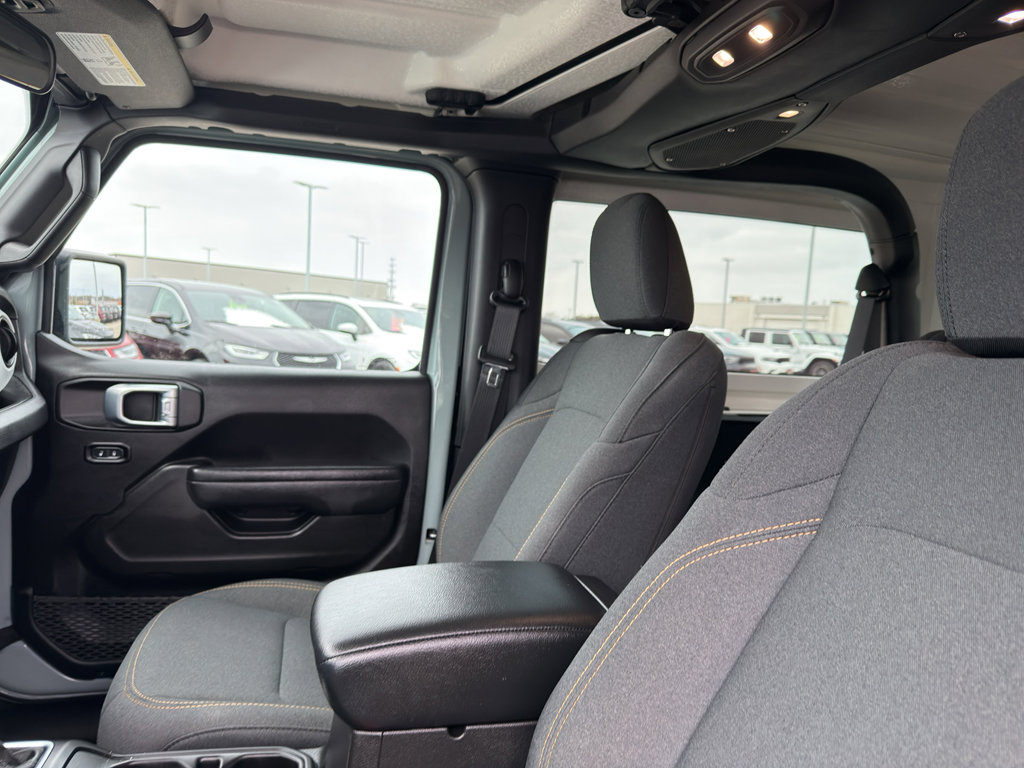 Used 2024 Jeep Wrangler Sport image 26