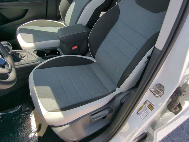 Used 2025 Volkswagen Taos S FWD image 18