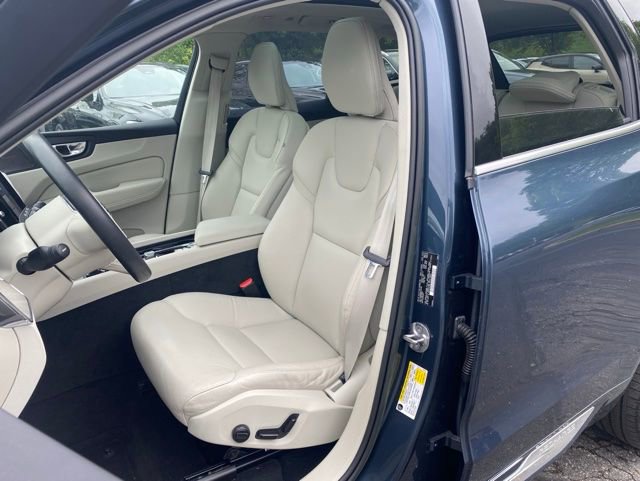 Used 2023 Volvo XC60 T8 Plus w/ Protection Package Premier AWD/4WD image 12