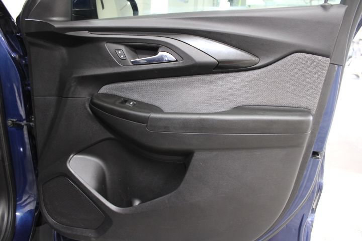 Used 2022 Chevrolet TrailBlazer LT AWD/4WD image 22