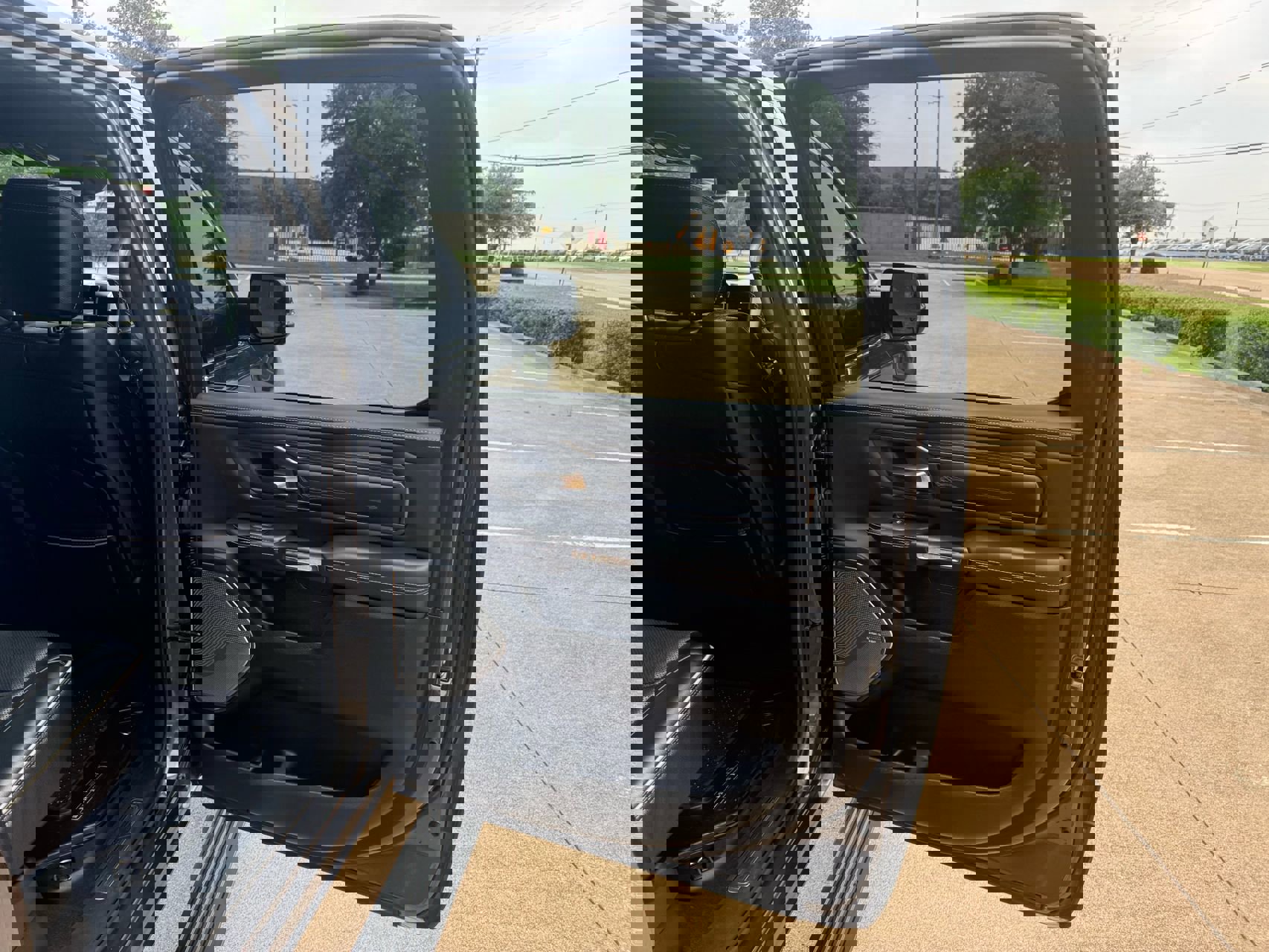 Used 2019 RAM 1500 Limited image 19