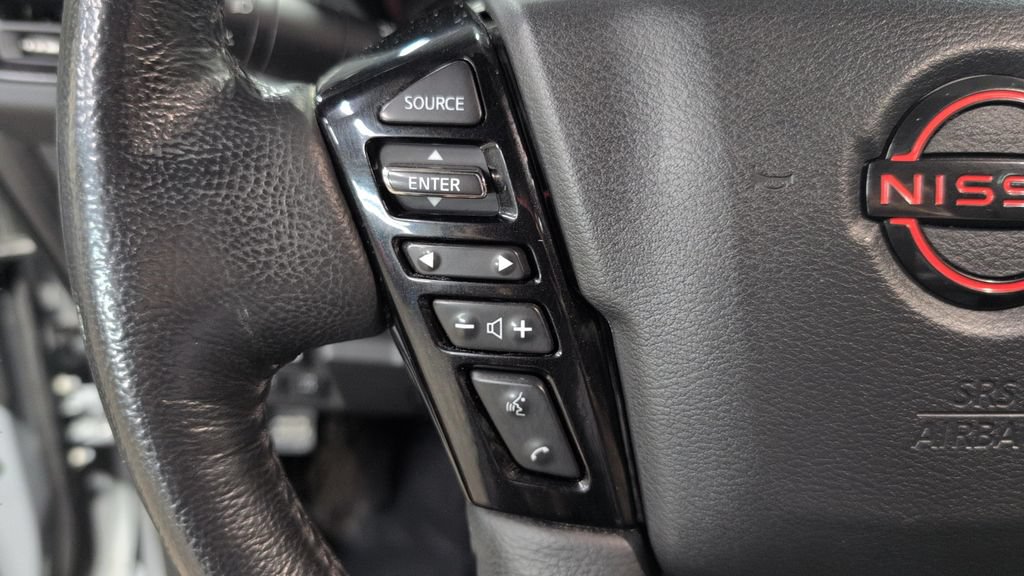 Used 2022 Nissan Frontier PRO-4X AWD/4WD image 10