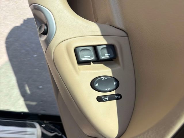 Used 2009 Chevrolet Corvette Convertible w/ Preferred Equipment Group RWD image 12