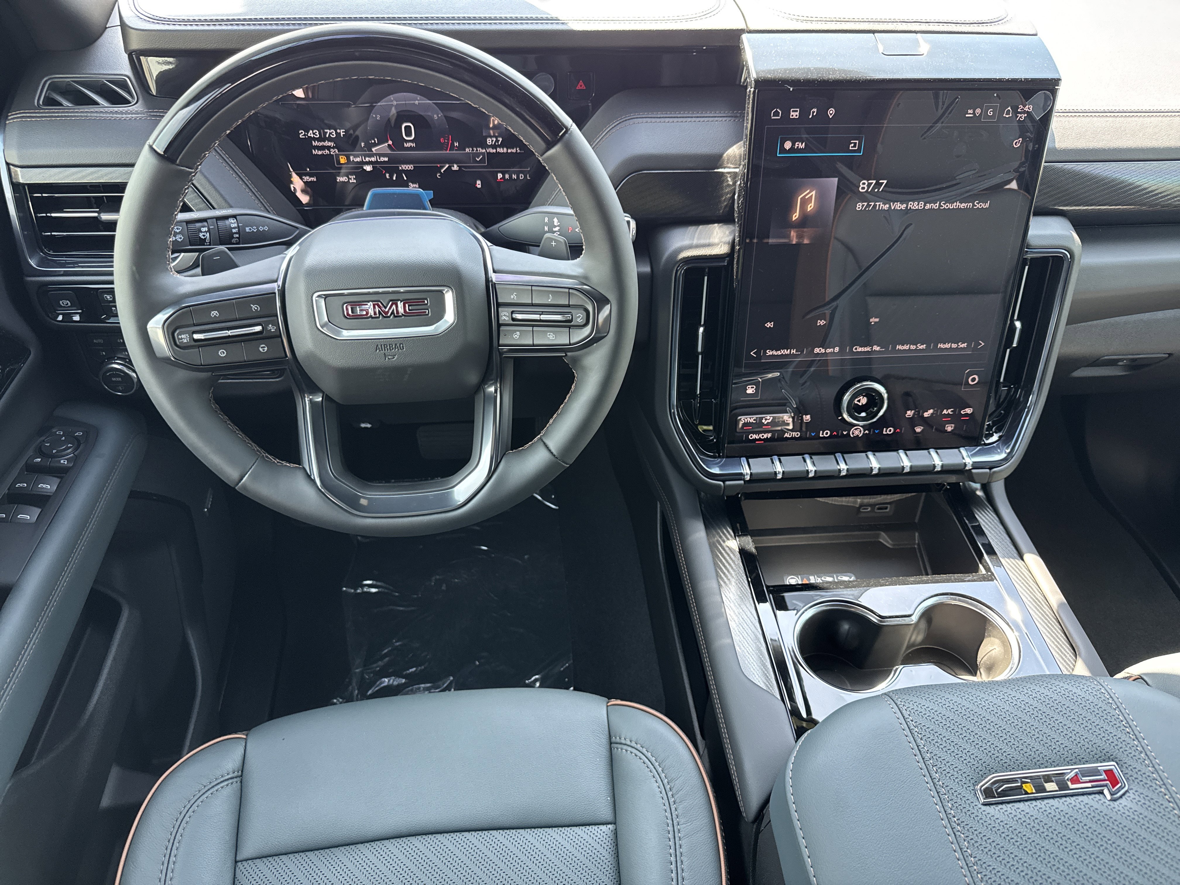 New 2026 GMC Yukon XL AT4 w/ AT4 Premium Plus Package image 17