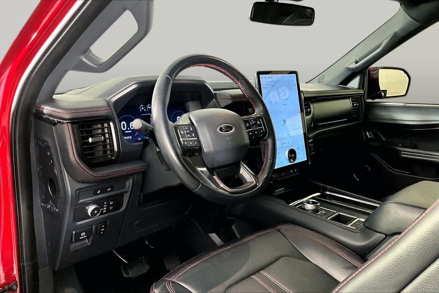 Used 2022 Ford Expedition Limited RWD image 15