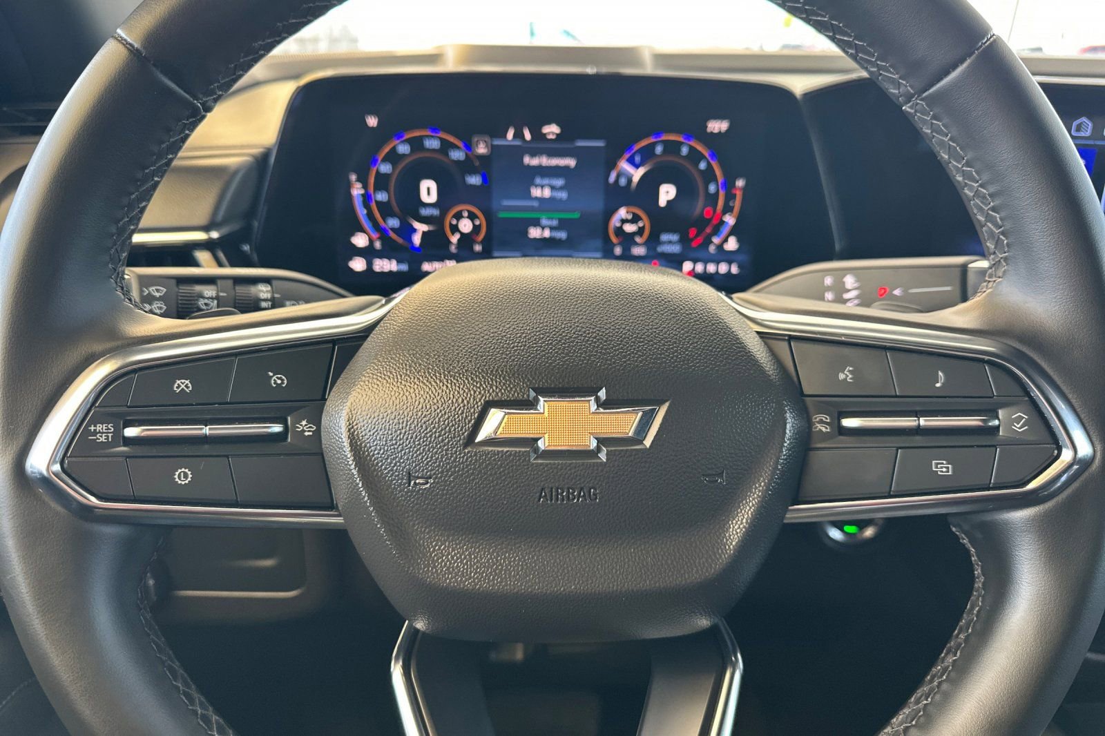 Used 2025 Chevrolet Tahoe LT AWD/4WD image 23