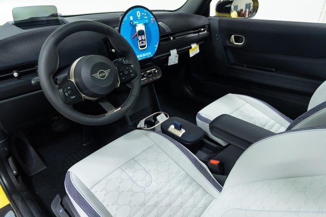 New 2027 MINI Cooper 2-Door Hardtop FWD image 17