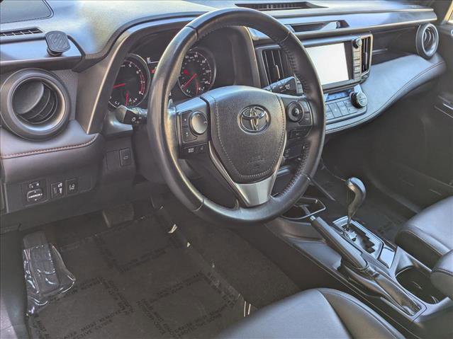 Used 2017 Toyota RAV4 SE image 10